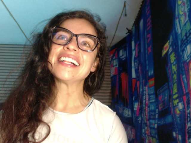 rosse2504 live cam on BongaCams