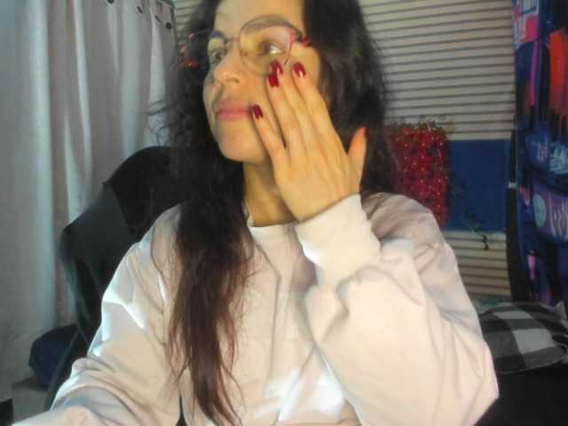 rosse2504 Прямой эфир на BongaCams