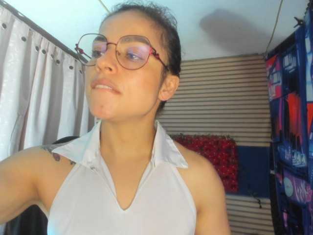 rosse2504 live webcam show