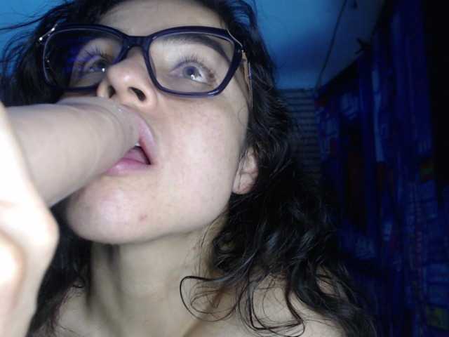rosse2504 live cam on BongaCams