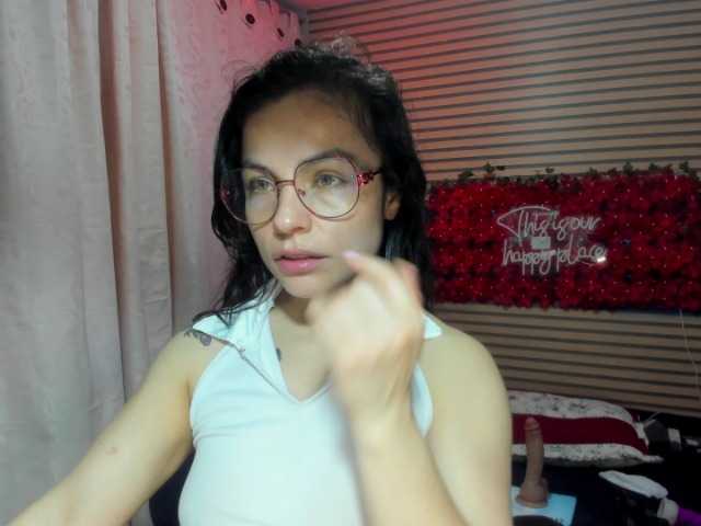 rosse2504's BongaCams show and profile