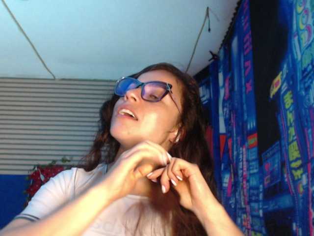 rosse2504 live cam on BongaCams