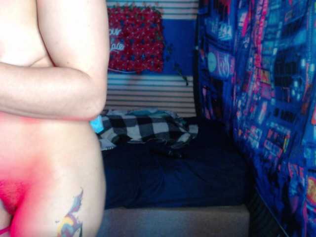 rosse2504 live cam on BongaCams