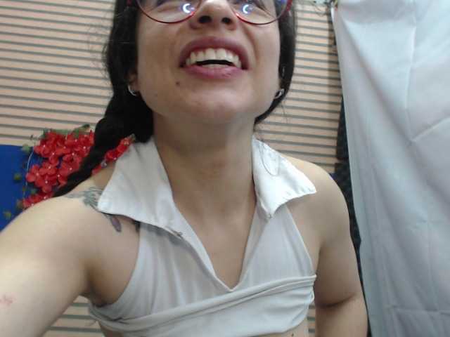 rosse2504 live cam on BongaCams