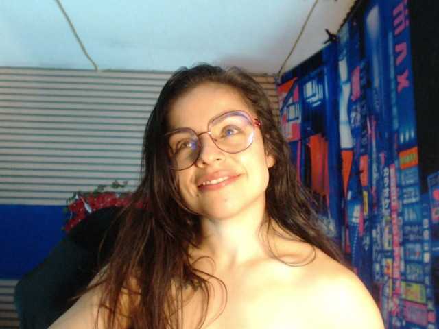 rosse2504 live cam on BongaCams
