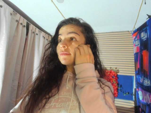rosse2504 live cam on BongaCams