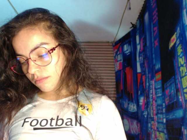 rosse2504 live cam on BongaCams