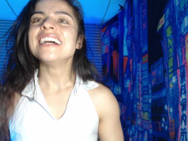 rosse2504 live cam on BongaCams