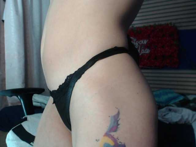 rosse2504 live cam on BongaCams