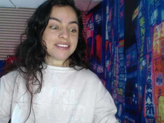 rosse2504 live cam on BongaCams
