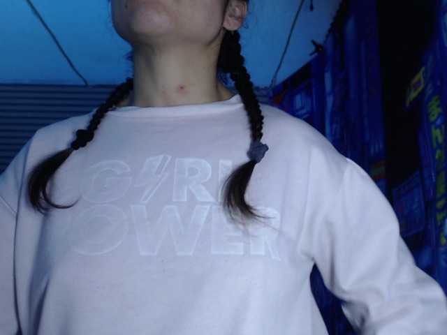 rosse2504 live cam on BongaCams