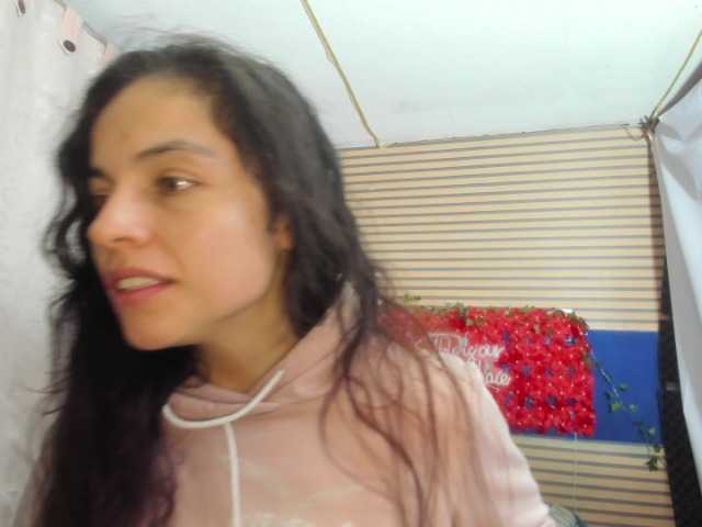 rosse2504 live cam on BongaCams