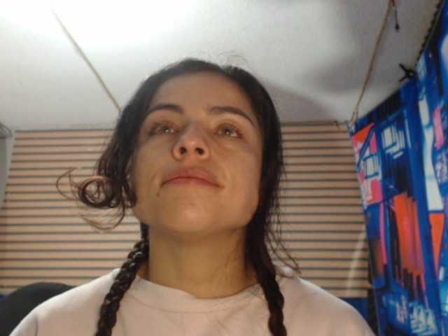 rosse2504 live cam on BongaCams