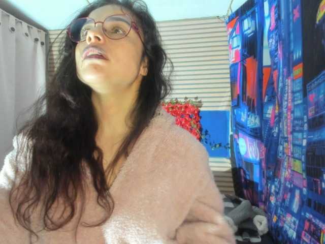 rosse2504 Live Cam pe BongaCams