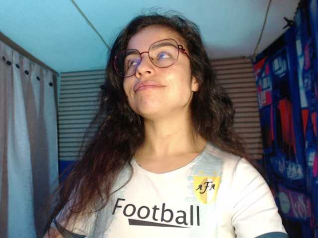 rosse2504 live cam on BongaCams