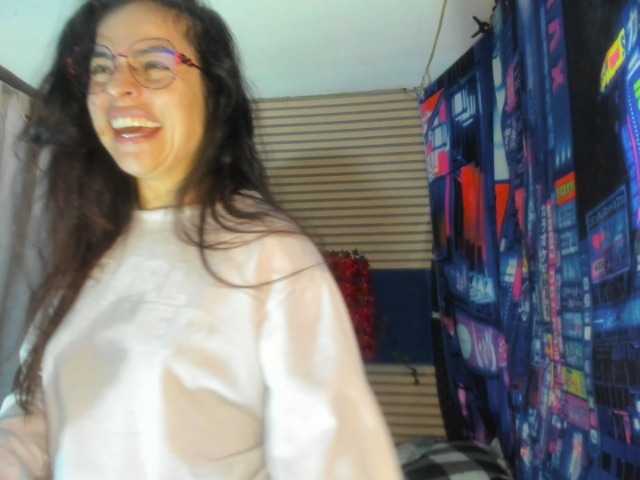 rosse2504 live cam on BongaCams