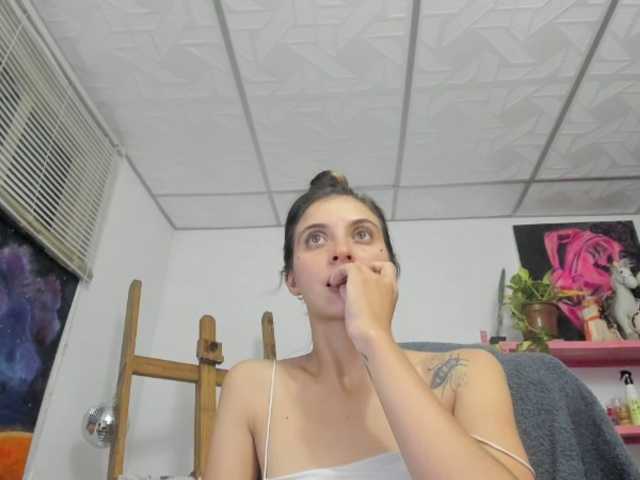 mariecam420 live cam on BongaCams