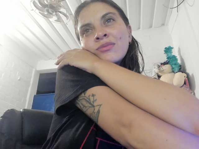 mariecam420 live cam on BongaCams