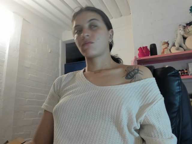 mariecam420 live cam on BongaCams