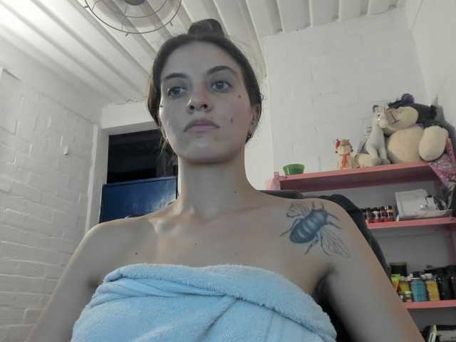 mariecam420 live cam on BongaCams