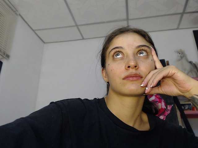 mariecam420's BongaCams show and profile