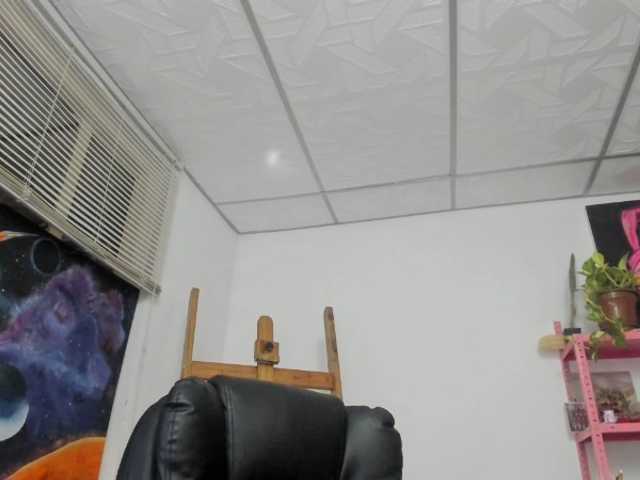 mariecam420 live cam on BongaCams