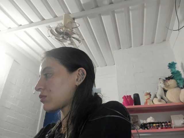 mariecam420 live cam on BongaCams
