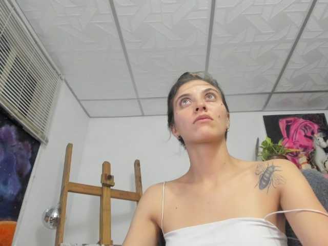 mariecam420 live cam on BongaCams