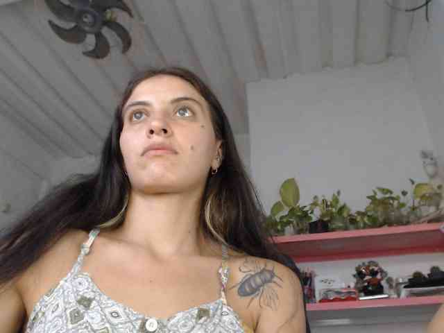 Modèle: mariecam420