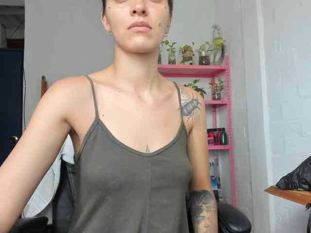 Modèle: mariecam420