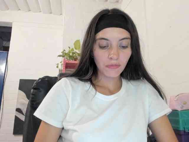 mariecam420's live room
