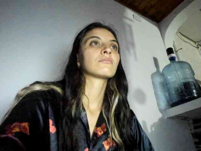 Modèle: mariecam420