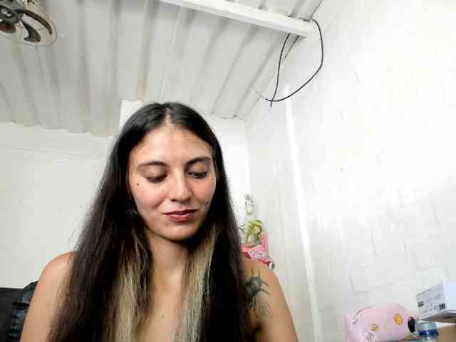 Modèle: mariecam420
