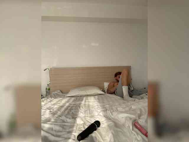 SukubOverlord webcam