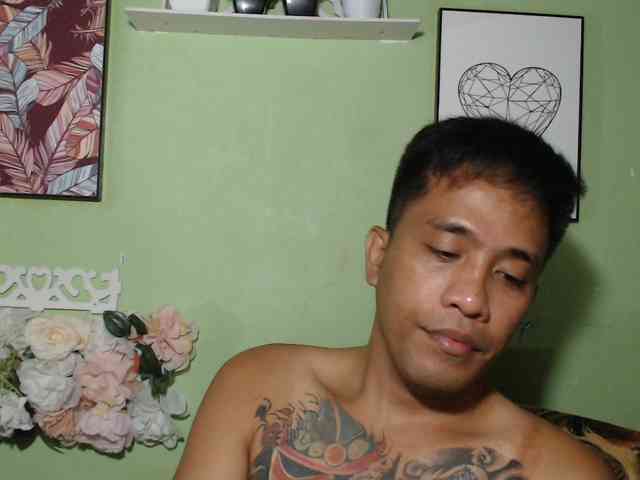 tyler-pinoyhott tyler-pinoyhott