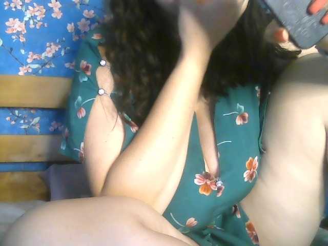 NansyyLiana live webcam show