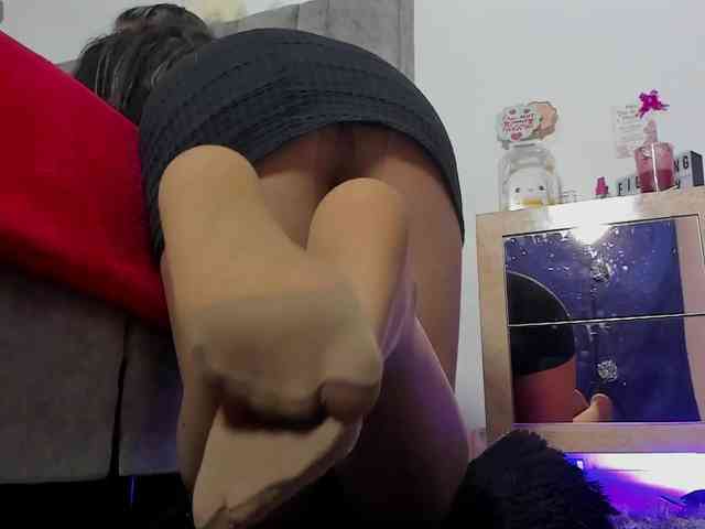 nahomiblakee webcam