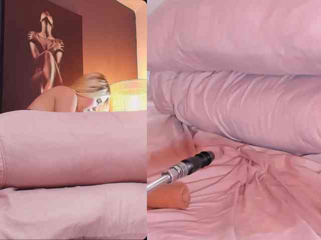 Classy-Carrie webcam