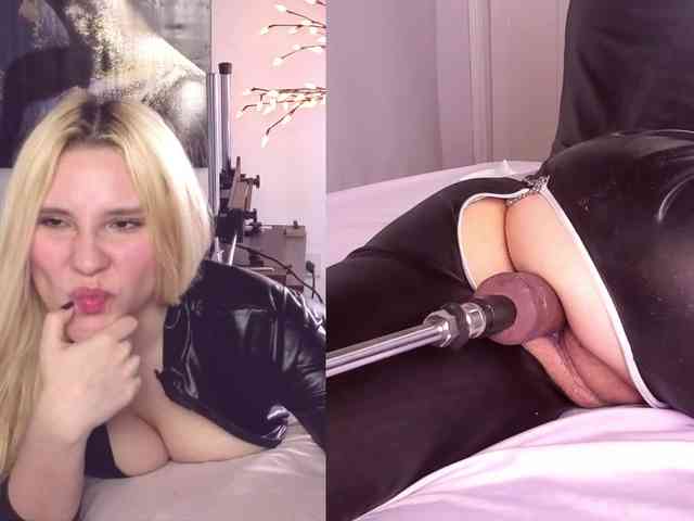 Classy-Carrie webcam