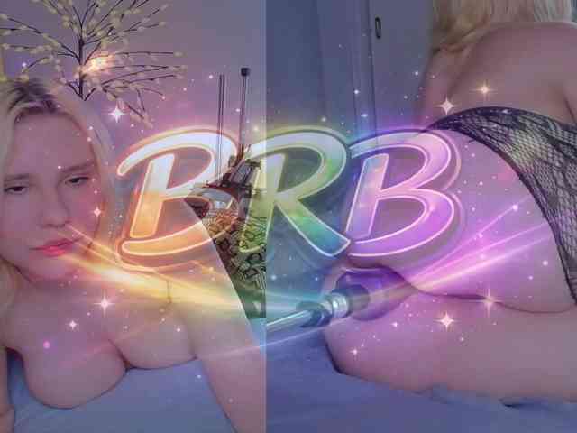 Classy-Carrie webcam