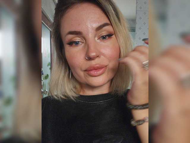 Live трансляция Minni____Mia - Runet.cam