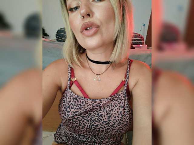 Live трансляция Minni____Mia - Runet.cam