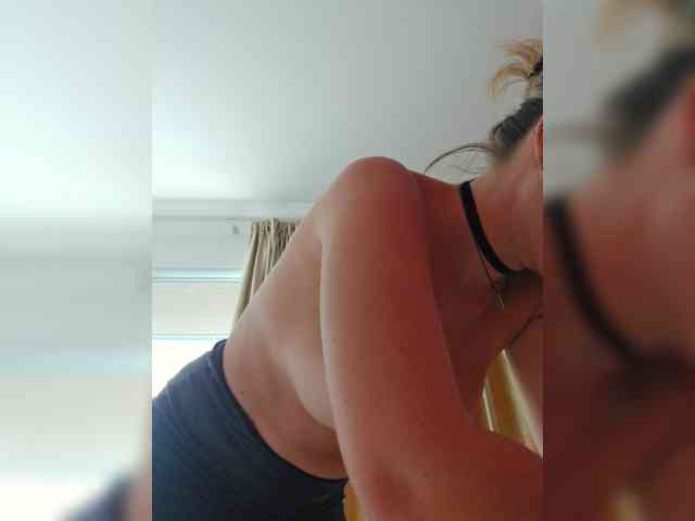 web cam sex show MinniMia