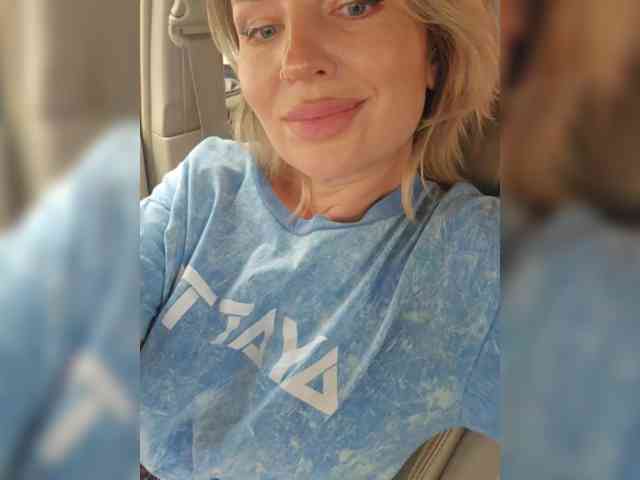 web cam sex show MinniMia