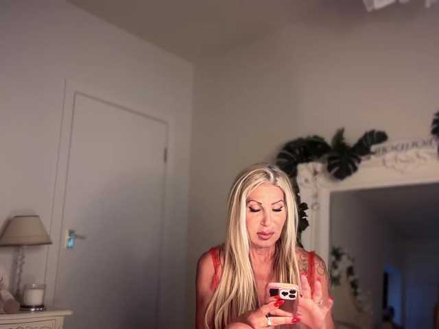 GoddessAnnaxxx live cam on BongaCams