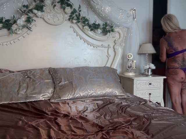 go to chat with GoddessAnnaxxx
