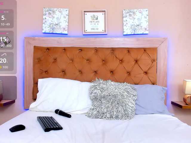 CristalLorents's BongaCams show and profile