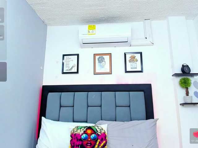 CristalLorents live cam on BongaCams