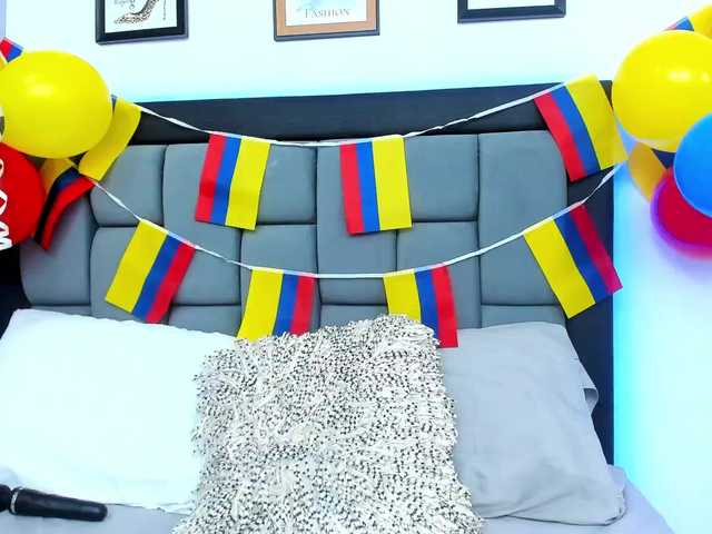 CristalLorents live cam on BongaCams