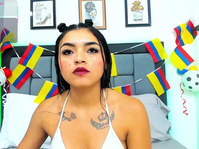 CristalLorents live cam on BongaCams